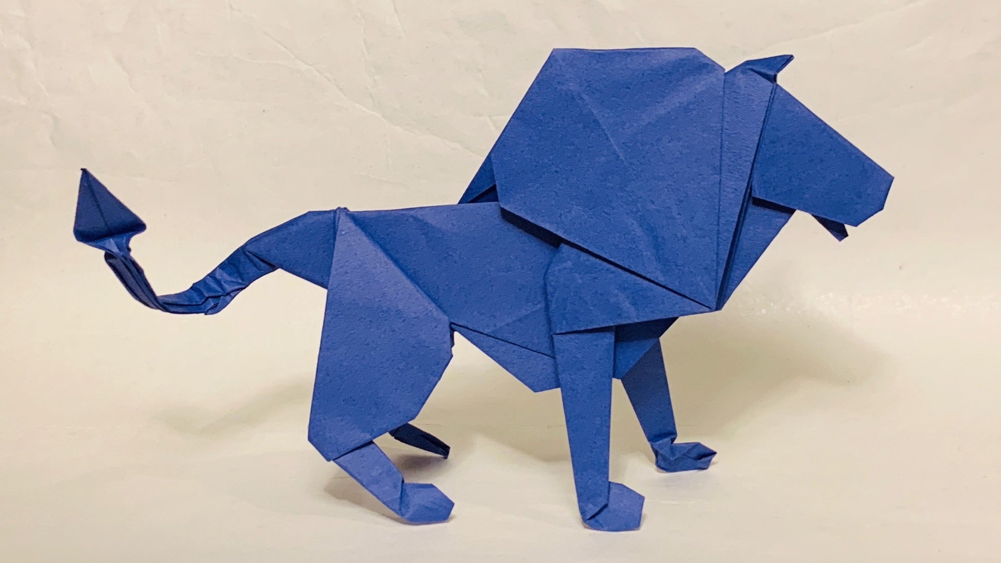 Papier Origami Japonais Plié De Carrée 50 feuilles de différents motifs Papier Origami Japonais Plié De Carrée 50 feuilles de différents motifs